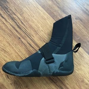 Patagonia Women’s R5 Yulex Round Toe Booties
